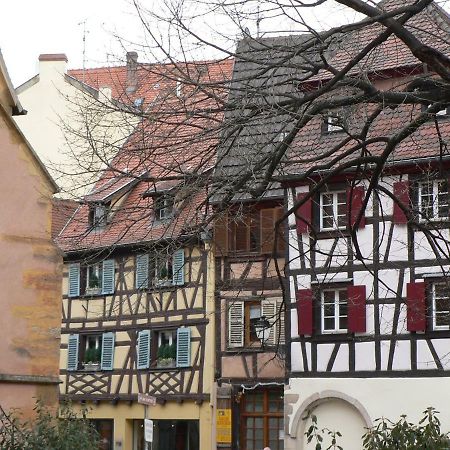 Ferienwohnung Au Chasseur Colmar Exterior foto